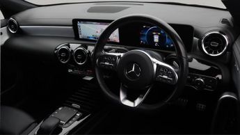 Mercedes-Benz CLA CLA 180 AMG LINE