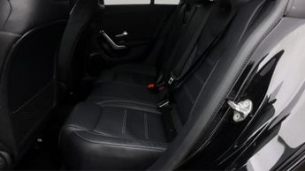 Mercedes-Benz CLA CLA 180 AMG LINE