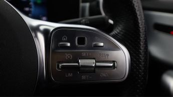 Mercedes-Benz CLA CLA 180 AMG LINE