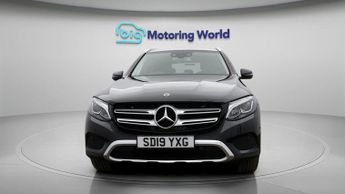 Mercedes-Benz GLC GLC 220 D 4MATIC SPORT