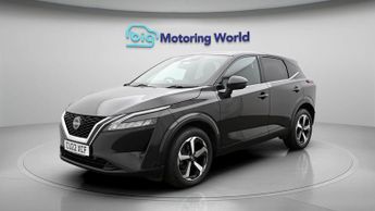 Nissan Qashqai DIG-T N-CONNECTA DCT
