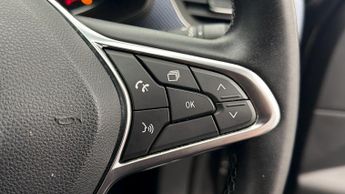 Renault Arkana ICONIC E-TECH