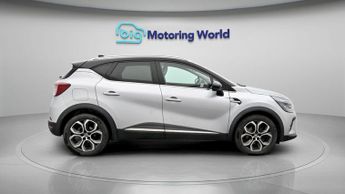 Renault Captur TECHNO E-TECH