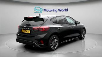 Ford Focus ST-LINE X