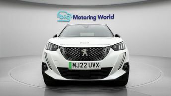 Peugeot E-2008 
