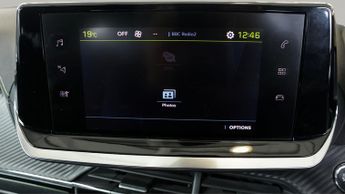 Peugeot E-208 GT LINE