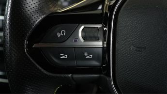 Peugeot E-208 GT LINE