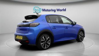 Peugeot E-208 GT LINE