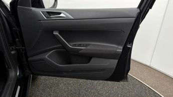 Volkswagen Taigo R-LINE TSI DSG