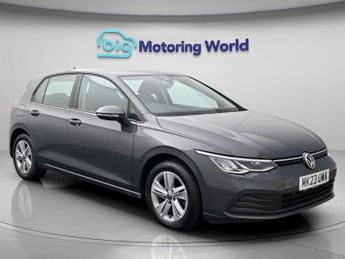Volkswagen Golf LIFE ETSI DSG