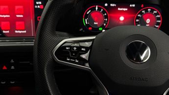 Volkswagen Golf GTE DSG