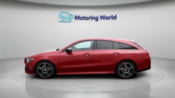 Mercedes-Benz CLA CLA 180 AMG LINE EXECUTIVE