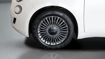 Fiat 500e 