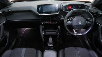 Peugeot E-2008 GT