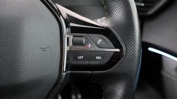 Peugeot E-2008 GT