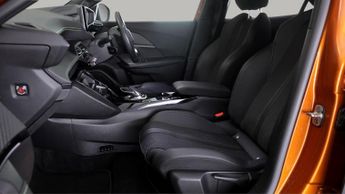 Peugeot E-2008 GT