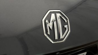 MG MG4 TROPHY