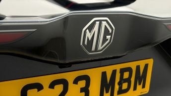 MG MG4 TROPHY