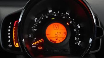 Toyota AYGO VVT-I X-TREND X-SHIFT TSS