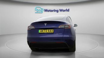 Tesla Model Y LONG RANGE AWD