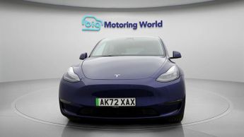 Tesla Model Y LONG RANGE AWD