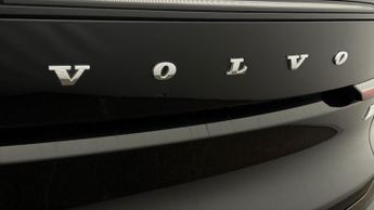Volvo C40 RECHARGE CORE