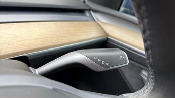 Tesla Model Y BASE