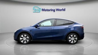 Tesla Model Y BASE