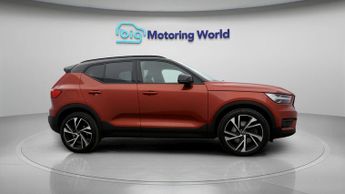 Volvo XC40 RECHARGE T5 R-DESIGN PRO