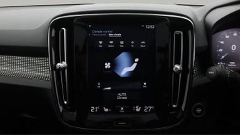 Volvo XC40 RECHARGE T5 R-DESIGN PRO