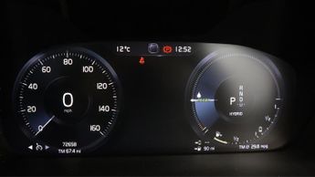 Volvo XC40 RECHARGE T5 R-DESIGN PRO