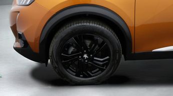 Peugeot E-2008 GT