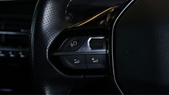 Peugeot E-2008 GT