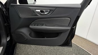 Volvo S60 RECHARGE T8 PLUS AWD