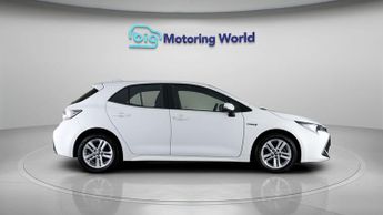 Toyota Corolla ICON TECH