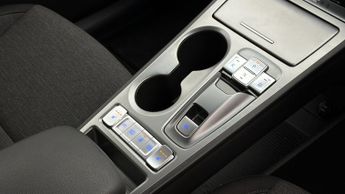 Hyundai KONA PREMIUM