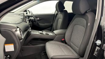 Hyundai KONA PREMIUM