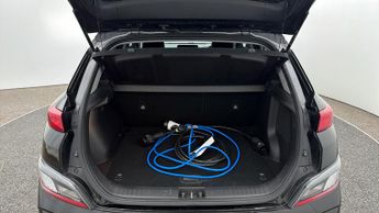Hyundai KONA PREMIUM