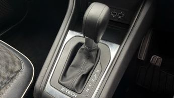 Renault Captur TECHNO E-TECH