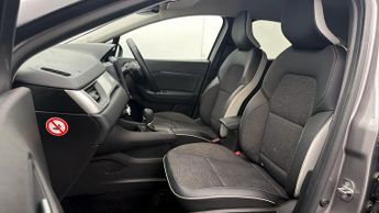 Renault Captur TECHNO E-TECH