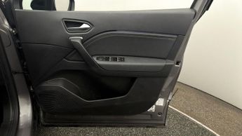 Renault Captur TECHNO E-TECH