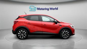 Renault Captur EVOLUTION E-TECH