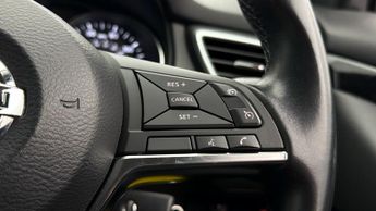 Nissan Qashqai DIG-T ACENTA PREMIUM DCT