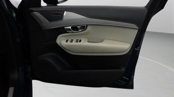 Volvo XC90 B5 R-DESIGN AWD
