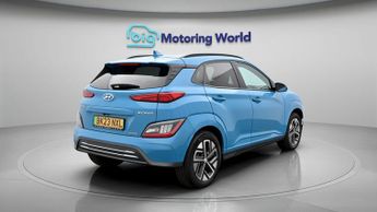 Hyundai KONA PREMIUM