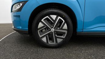 Hyundai KONA PREMIUM