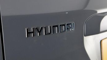 Hyundai KONA PREMIUM