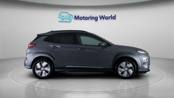 Hyundai KONA PREMIUM