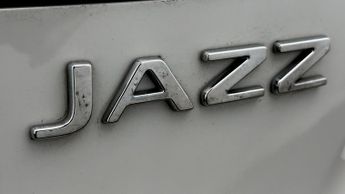 Honda Jazz I-MMD SR