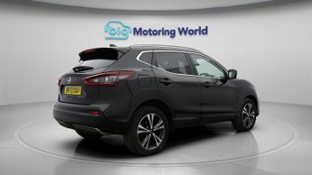 Nissan Qashqai DIG-T N-CONNECTA DCT
